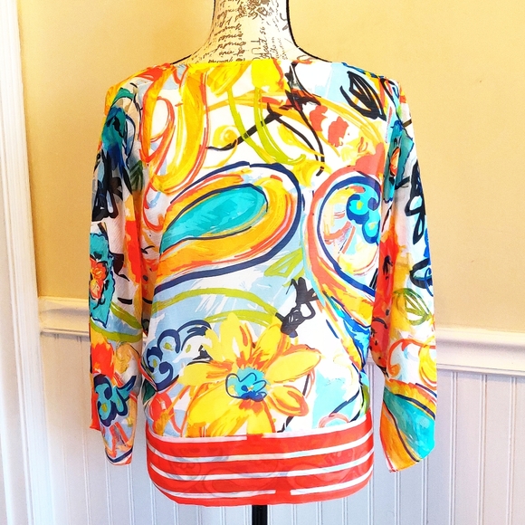 Attached cami/ sheer blouse. - Picture 8 of 10